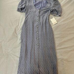 Elegant Blue Floral Midi Dress